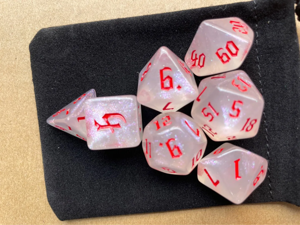 7 個セット新しいグリッターゴールドフォント多面体テーブルゲ - Board Game Font のレビューと価格
